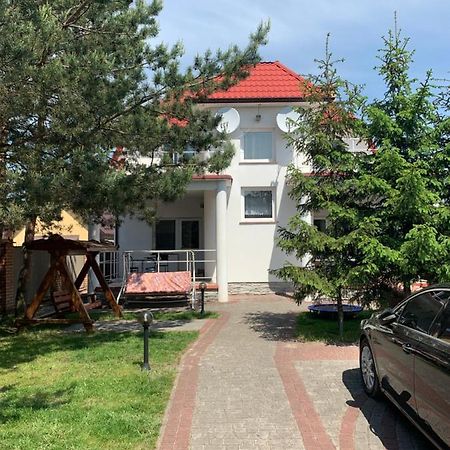 Комфортабельный Коттедж Bed & Breakfast Svityaz' Exterior photo