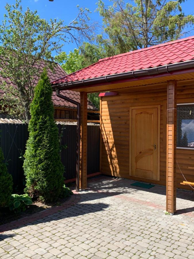 Комфортабельный Коттедж Bed & Breakfast Svityaz' Exterior photo