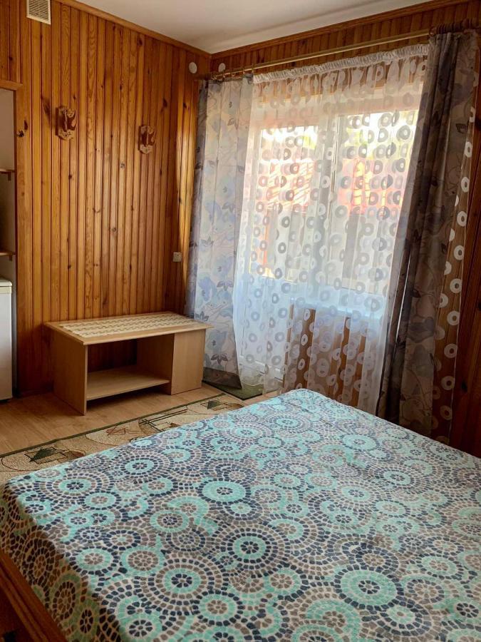 Комфортабельный Коттедж Bed & Breakfast Svityaz' Exterior photo