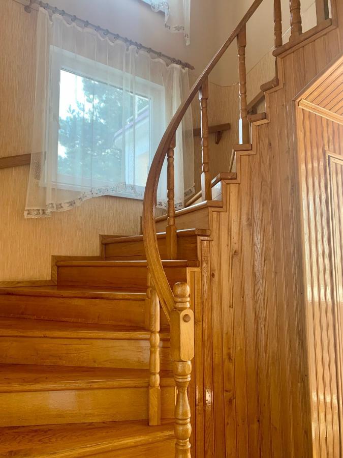 Комфортабельный Коттедж Bed & Breakfast Svityaz' Exterior photo
